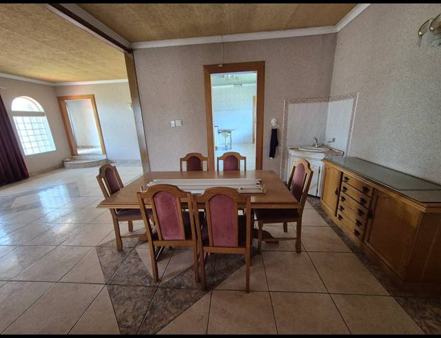 3 BEDROOM HOUSE FOR SALE IN VAN DER MERWES KROON